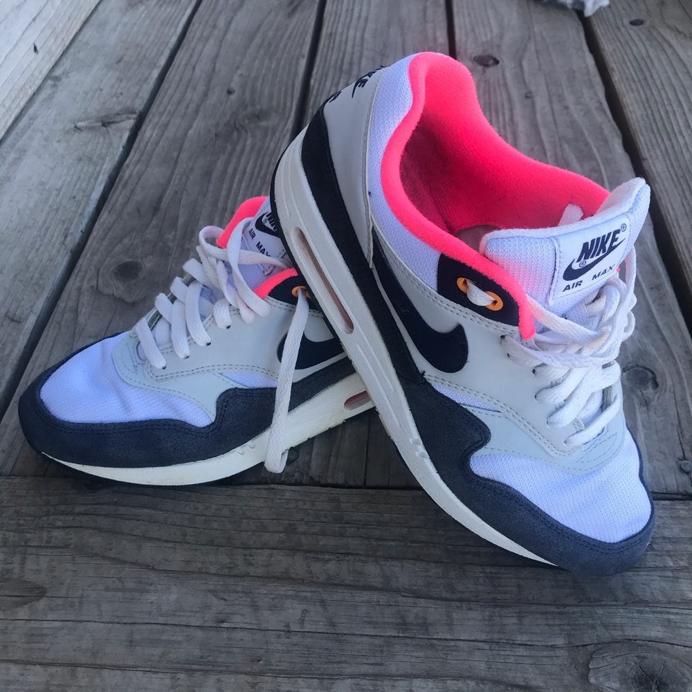 Nike Women's Sneakers - White, Black, Pink